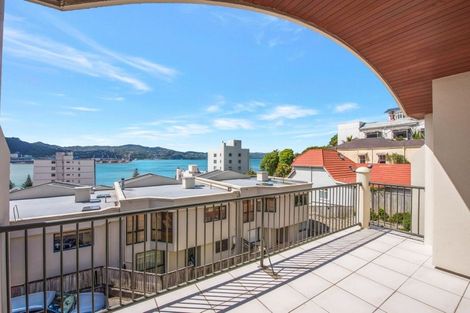 Photo of property in 10/22u Oriental Terrace, Oriental Bay, Wellington, 6011