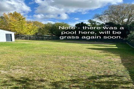 Photo of property in 121 Awaroa Road, Helensville, 0800