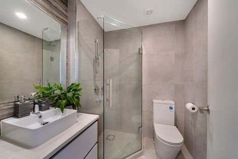 Photo of property in 8 Meritage Lane, Te Atatu South, Auckland, 0610