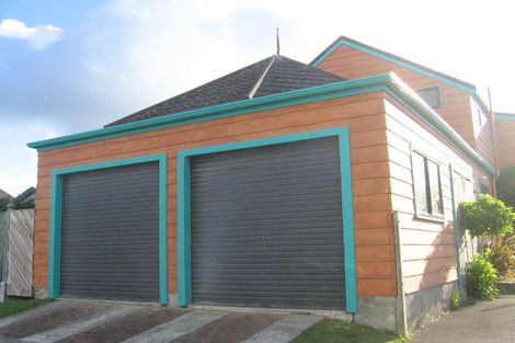 Photo of property in 270 Mitchell Street, Brooklyn, Wellington, 6021