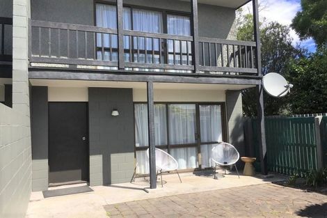 Photo of property in 72b Aikmans Road, Merivale, Christchurch, 8014