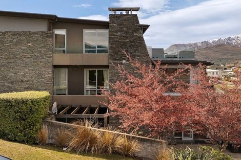 Photo of property in Rahiri Apartments, 1/23 Adelaide Street, Queenstown, 9300