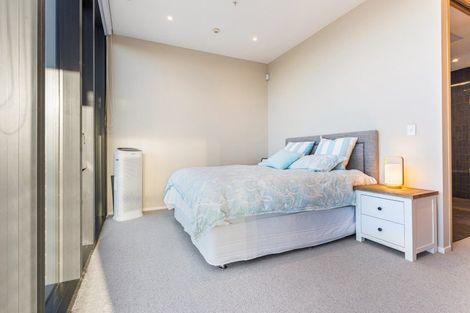 Photo of property in 1 Buscomb Avenue, Henderson, Auckland, 0610