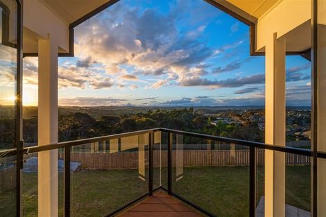 Photo of property in 5 Ti Tree Lane, Stanmore Bay, Whangaparaoa, 0932