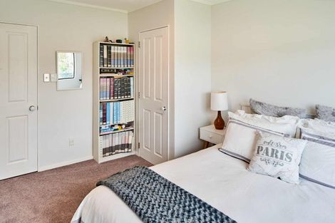 Photo of property in 19 Samwell Drive, Whitby, Porirua, 5024