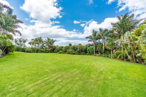 Photo of property in 381 Cove Road, Waipu, 0582