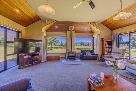 Photo of property in 90 Golf Course Road, Wanaka, 9305