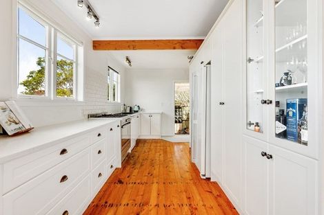 Photo of property in 17b Brightside Road, Stanmore Bay, Whangaparaoa, 0932