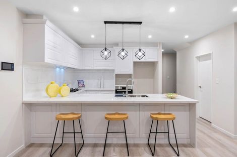 Photo of property in 18 Skua Road, Hobsonville, Auckland, 0616