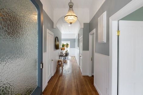 Photo of property in 114 Victoria Street, Cambridge, 3434