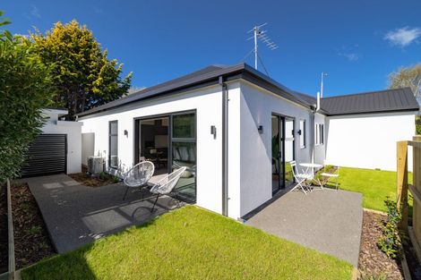 Photo of property in 121a Glandovey Road, Strowan, Christchurch, 8052
