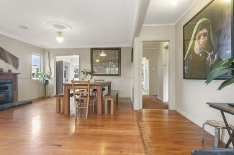 Photo of property in 17 Kervil Avenue, Te Atatu Peninsula, Auckland, 0610