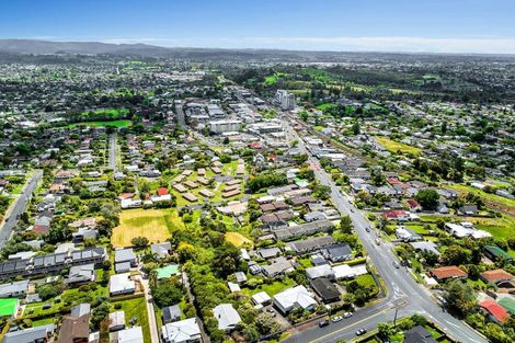 Photo of property in 1 Pleasant Road, Glen Eden, Auckland, 0602