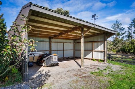 Photo of property in 12 Fleetwood Lane, Turitea, Palmerston North, 4472