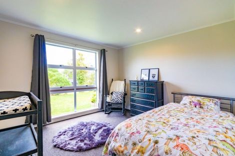 Photo of property in 16 Kimberley Grove, Westbrook, Palmerston North, 4412
