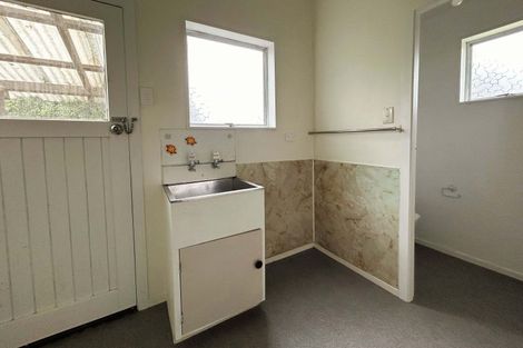 Photo of property in 18a Kiharoa Street, Otaki Beach, Otaki, 5512