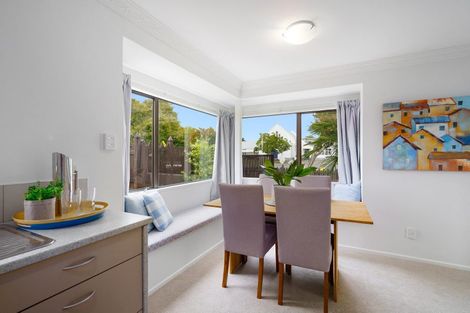 Photo of property in 2/64 Hamilton Road, Cambridge, 3434