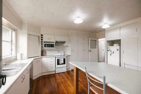 Photo of property in 12 Lifford Place, Awapuni, Palmerston North, 4412