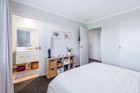 Photo of property in 4 Plate Lane, Papamoa, 3118