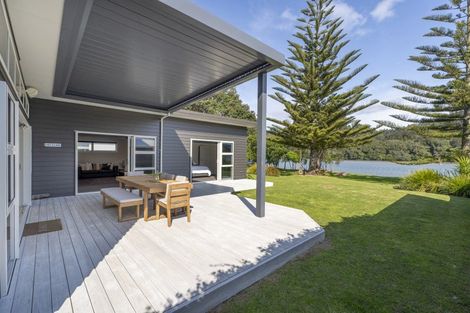 Photo of property in 103 Patuwai Drive, Whangamata, 3620
