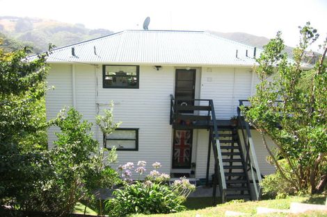 Photo of property in 6b Narbada Crescent, Khandallah, Wellington, 6035