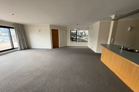 Photo of property in Endeavour Apartments, 125u6 Thorndon Quay, Pipitea, Wellington, 6011