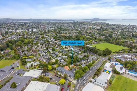 Photo of property in 2/13a Sandspit Road, Cockle Bay, Auckland, 2014