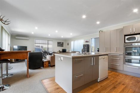 Photo of property in 34 Kendall View, Stoke, Nelson, 7011