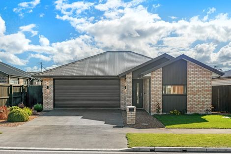 Photo of property in 16 Helen Place, Halswell, Christchurch, 8025