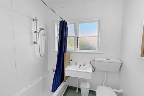 Photo of property in 10 Clapham Place, Whanganui East, Whanganui, 4500