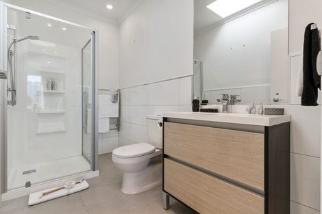 Photo of property in 10 Tyler Davies Drive, Red Beach, 0932