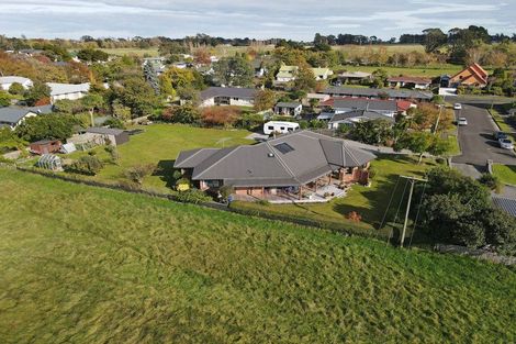 Photo of property in 7 Melody Place, Marton, 4710