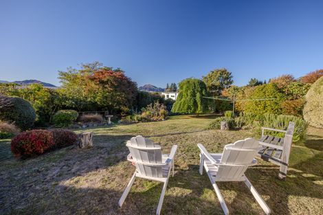 Photo of property in 8 Kennedy Crescent, Wanaka, 9305