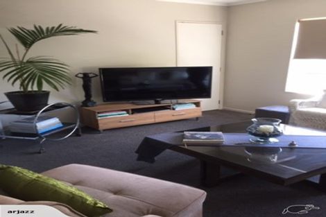 Photo of property in 5 Tern Place, Unsworth Heights, Auckland, 0632