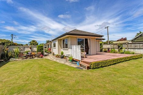 Photo of property in 21 Bideford Place, Dallington, Christchurch, 8061