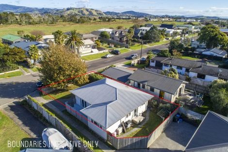 Photo of property in 117a Simpson Road, Papamoa Beach, Papamoa, 3118
