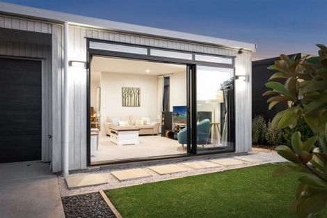 Photo of property in 6 Leadership Crescent, Papakura, 2110