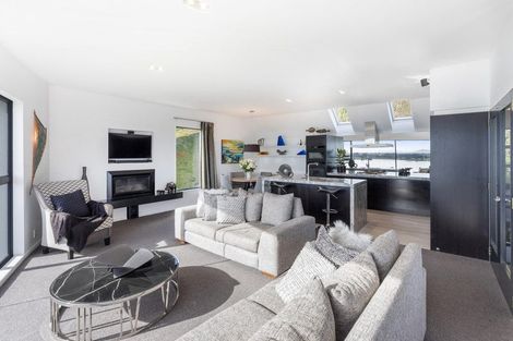 Photo of property in 11a Te Awakura Terrace, Mount Pleasant, Christchurch, 8081