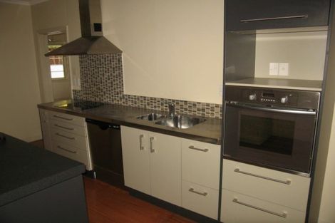Photo of property in 27 Ake Ake Avenue, Hokowhitu, Palmerston North, 4410