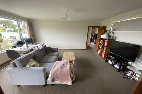 Photo of property in 2b Garden Road, Northland, Wellington, 6012
