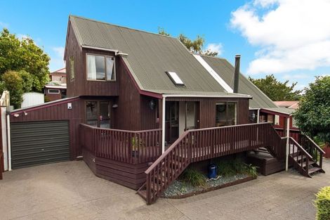 Photo of property in 10 Len Brown Place, Pukekohe, 2120