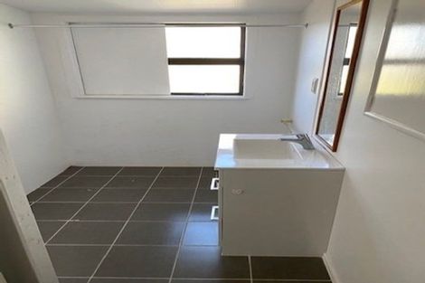 Photo of property in 423 Pakuranga Road, Pakuranga Heights, Auckland, 2010