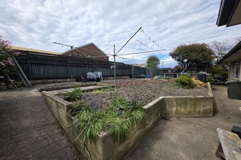 Photo of property in 17 Awamoa Road, South Hill, Oamaru, 9400