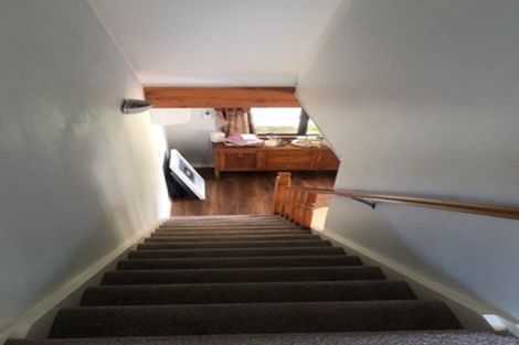 Photo of property in 1/8 Marsh Avenue, Forrest Hill, Auckland, 0620