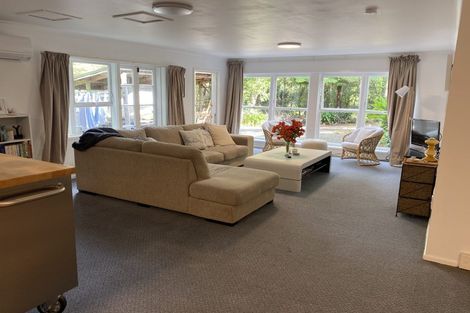 Photo of property in 53a Onedin Place, Titirangi, Auckland, 0604