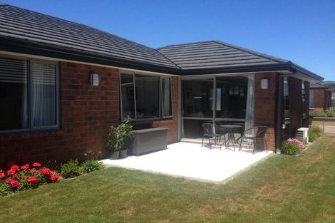 Photo of property in 2 Acorn Way, Stoke, Nelson, 7011