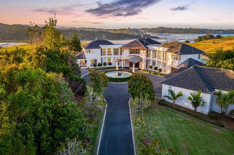 Photo of property in 189 Vaughans Road, Okura, Albany, 0792