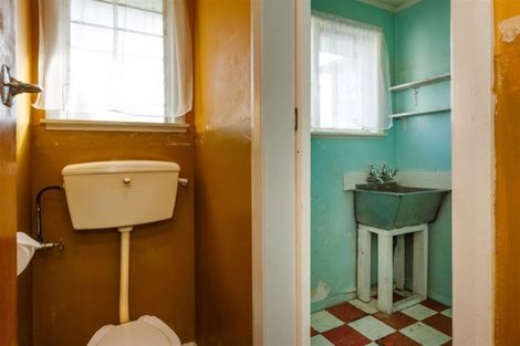 Photo of property in 11 Somerset Crescent, Highbury, Palmerston North, 4412