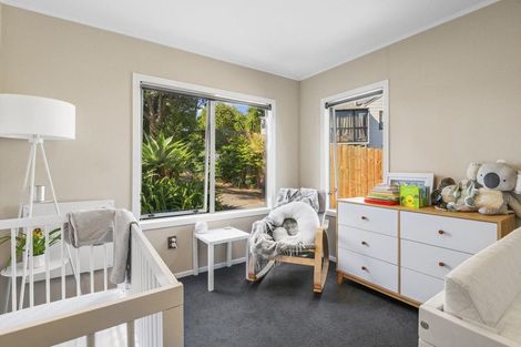 Photo of property in 9 Gillan Place, Bayview, Auckland, 0629