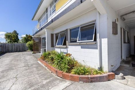 Photo of property in 6/8 Lee Road, Taradale, Napier, 4112
